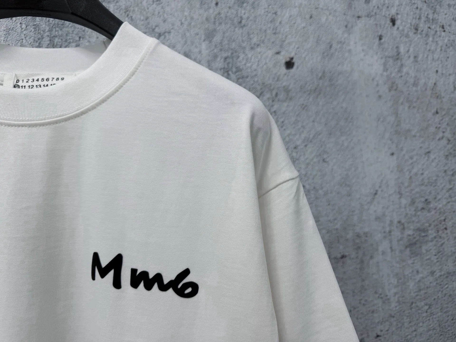 【Maison Margiela】 26ss T logo ， Same Style t Versatile ：Black，White Size：XS-L